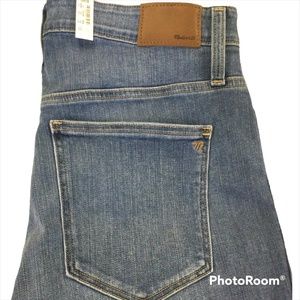 NWT Madewell Jeans "Curvy Roadtripper" Size 31P
